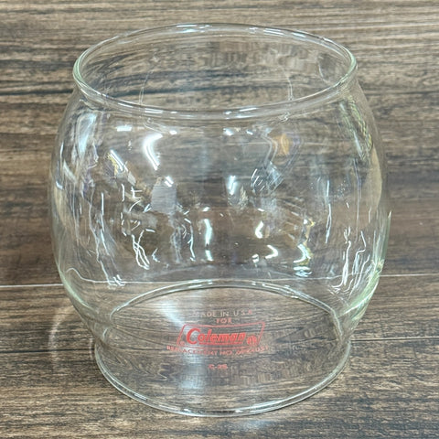 200A Globe, Red Logo, USA - G69